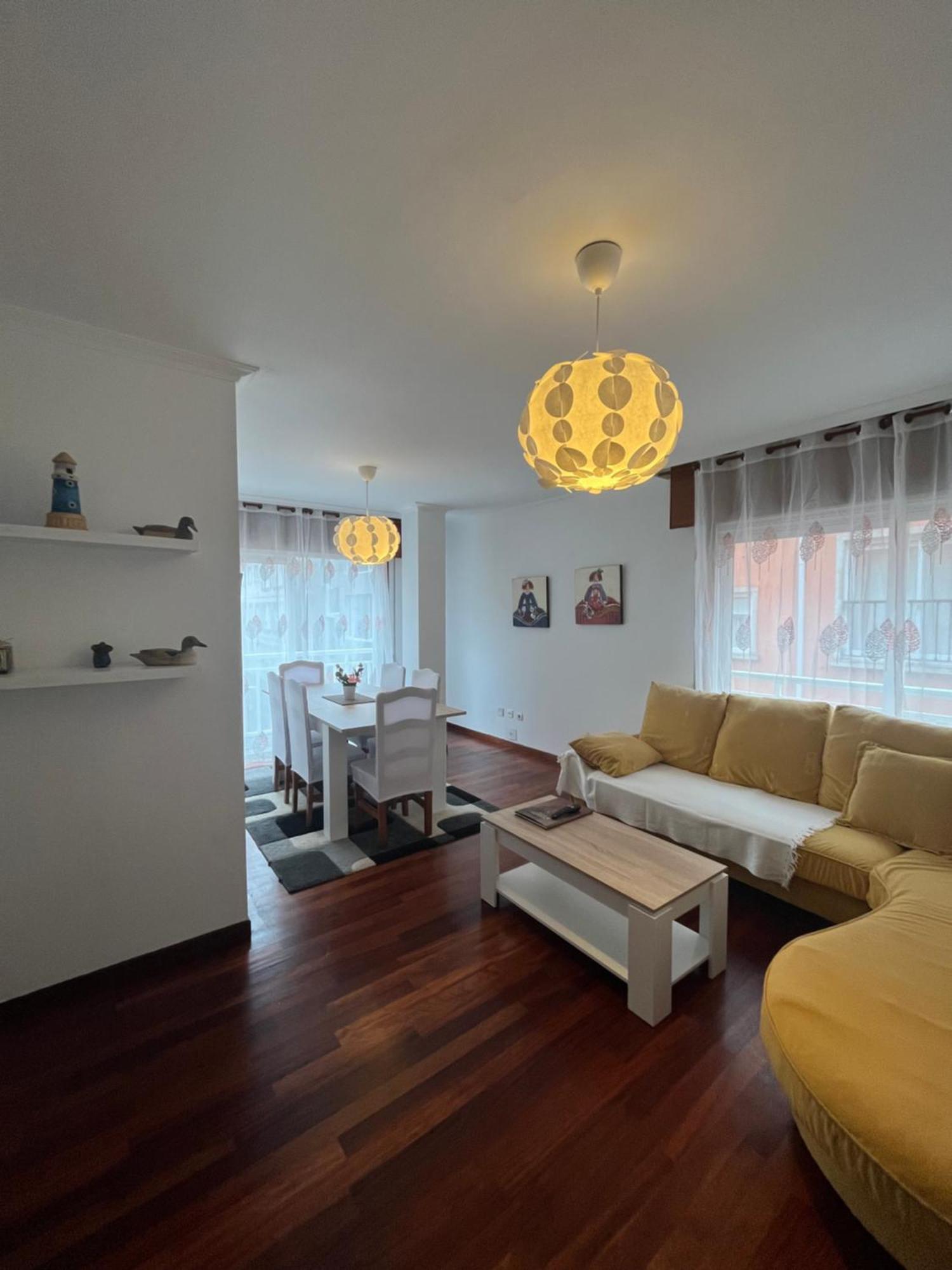 Apartamento Xacobe Grove, 120 Metros Totalmente Equipado, Luminoso, Centrico Y Con Plaza De Garaje O Grove Exterior photo