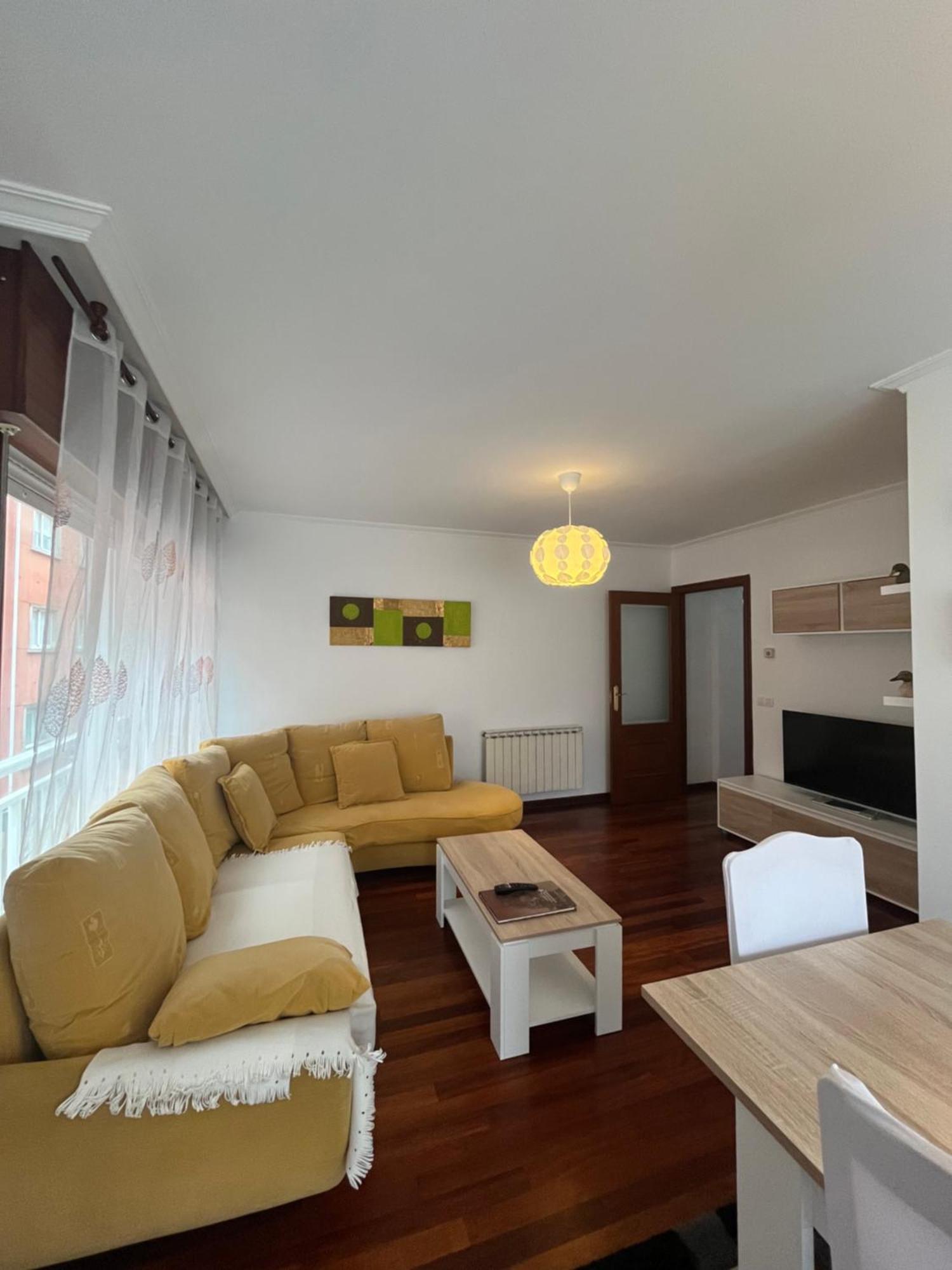 Apartamento Xacobe Grove, 120 Metros Totalmente Equipado, Luminoso, Centrico Y Con Plaza De Garaje O Grove Exterior photo