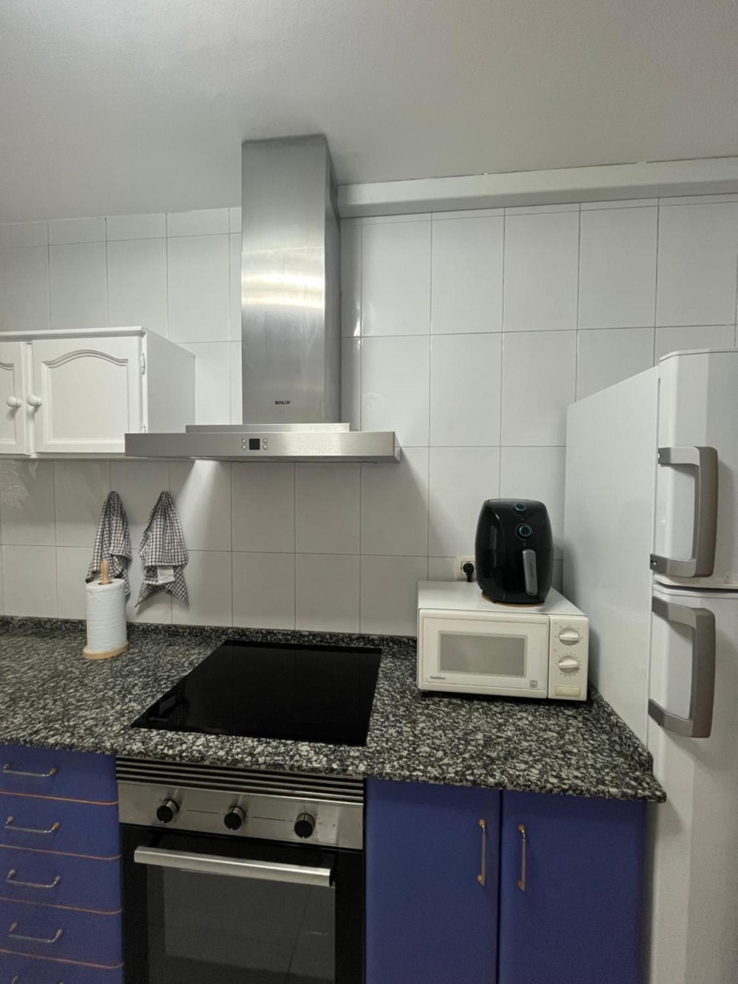 Apartamento Xacobe Grove, 120 Metros Totalmente Equipado, Luminoso, Centrico Y Con Plaza De Garaje O Grove Exterior photo