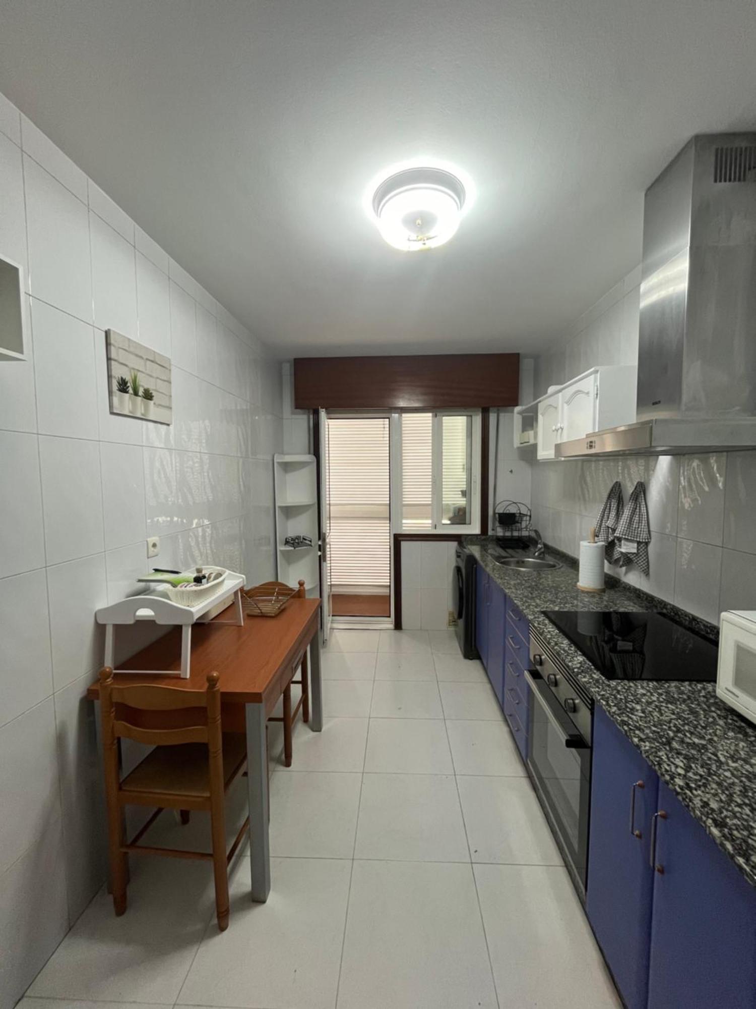 Apartamento Xacobe Grove, 120 Metros Totalmente Equipado, Luminoso, Centrico Y Con Plaza De Garaje O Grove Exterior photo
