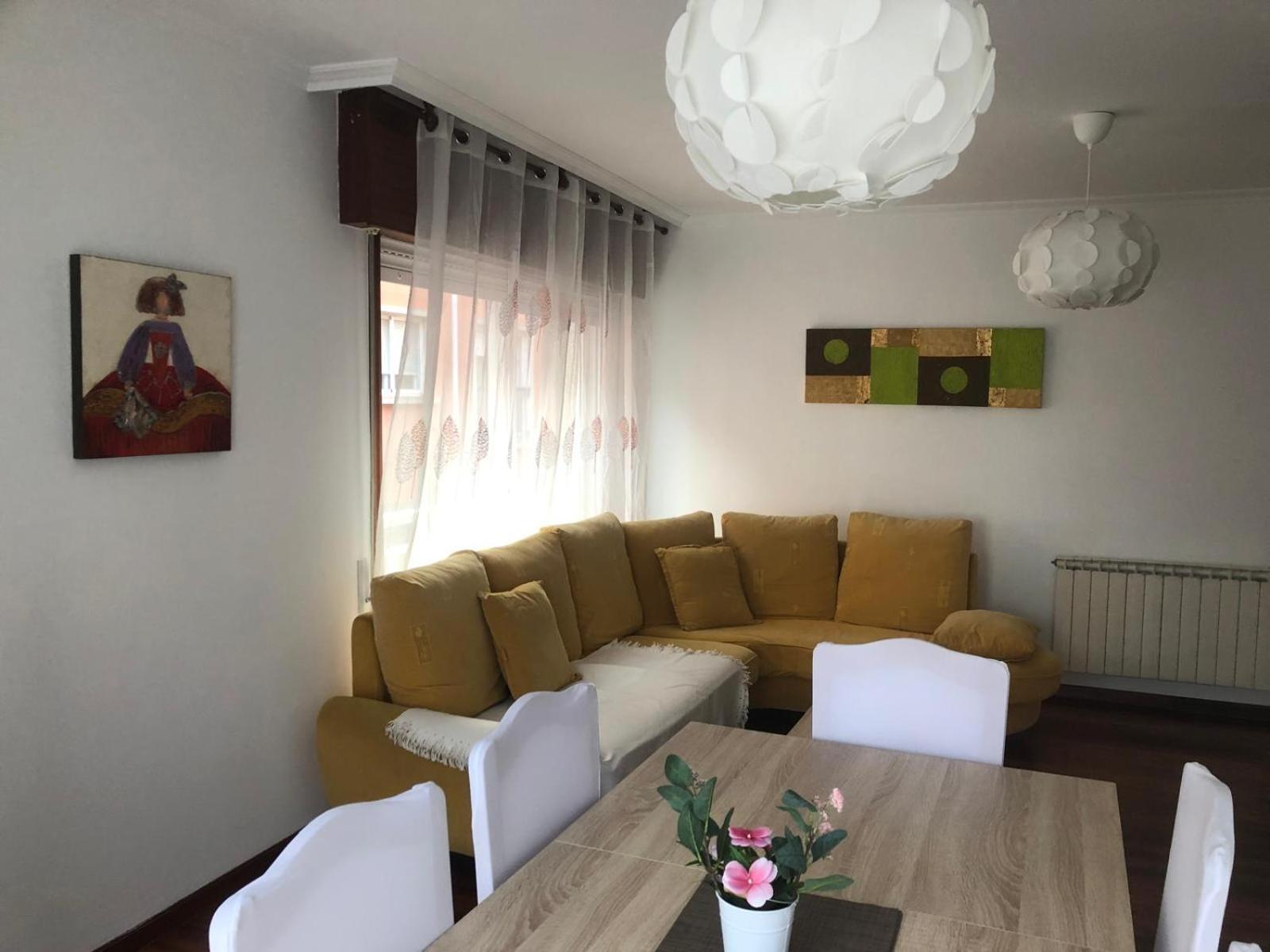 Apartamento Xacobe Grove, 120 Metros Totalmente Equipado, Luminoso, Centrico Y Con Plaza De Garaje O Grove Exterior photo