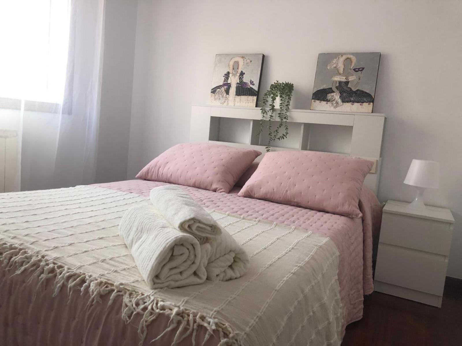 Apartamento Xacobe Grove, 120 Metros Totalmente Equipado, Luminoso, Centrico Y Con Plaza De Garaje O Grove Exterior photo
